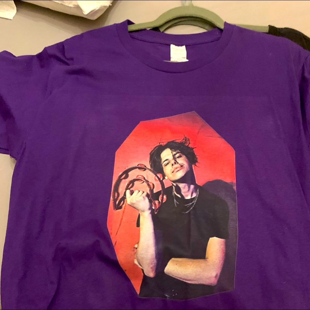 Yungblud tshirt